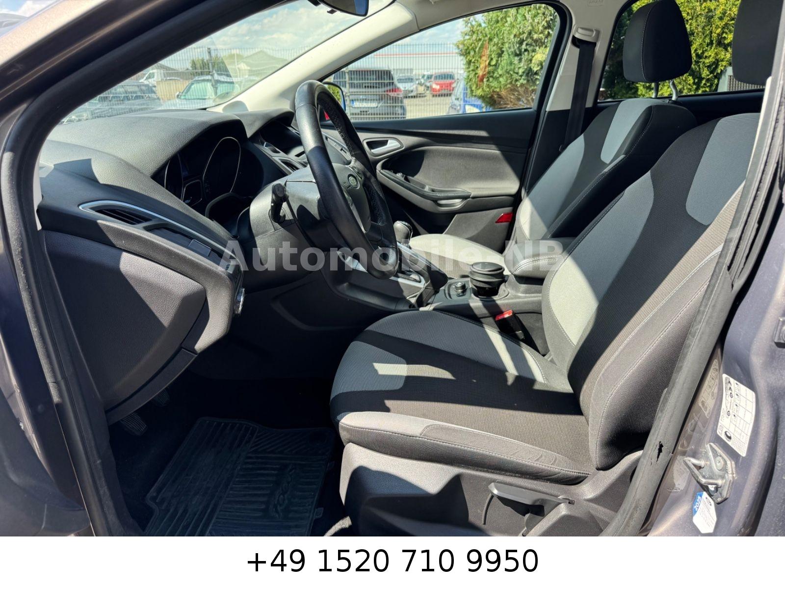 Ford Focus 2012 — photo 9