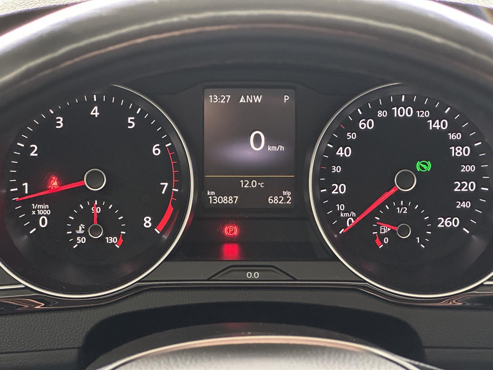 Volkswagen Passat Highline Pano AHK SHZ Navi ACC
