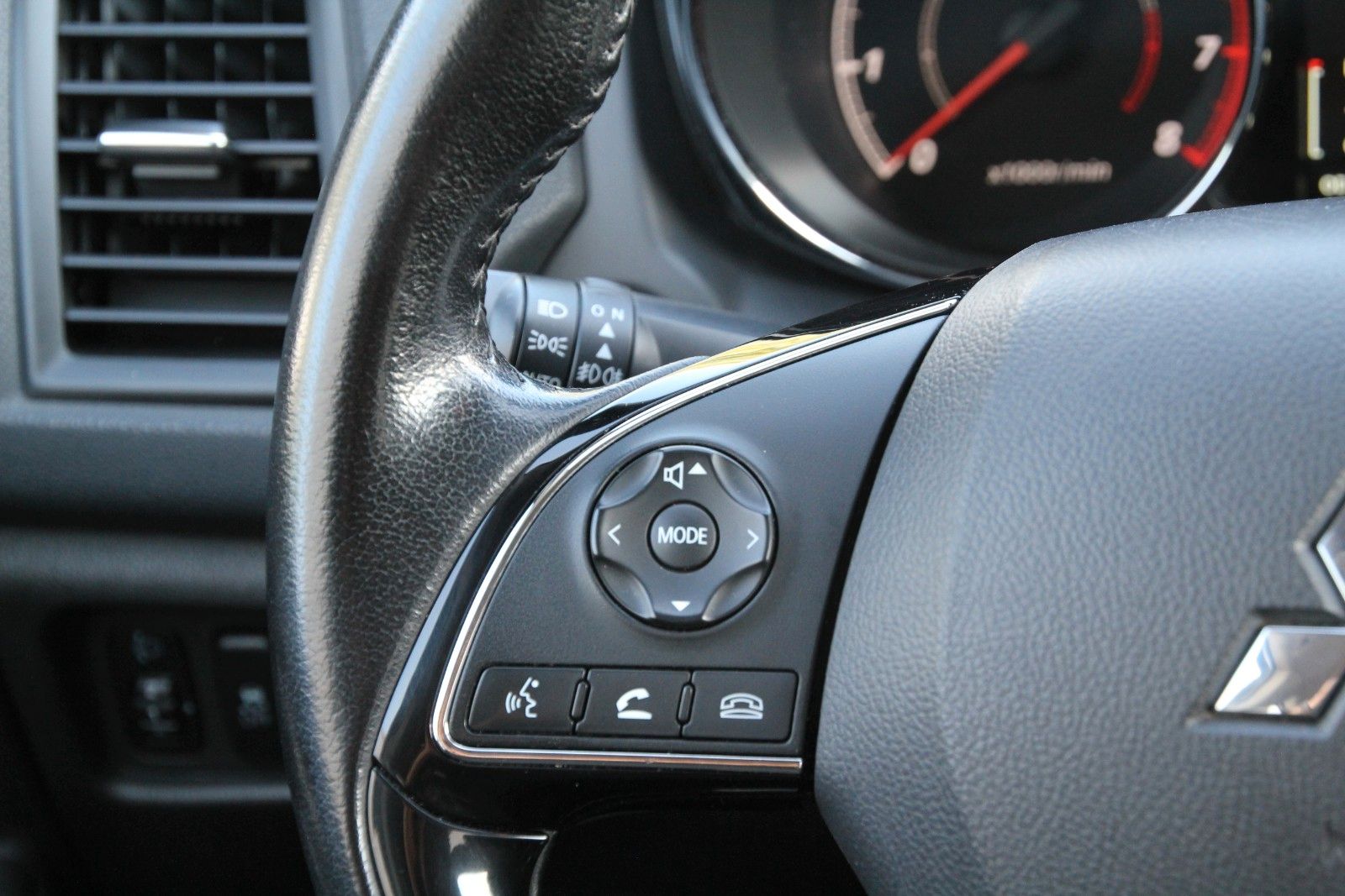 Fahrzeugabbildung Mitsubishi ASX SUV-Star 2WD