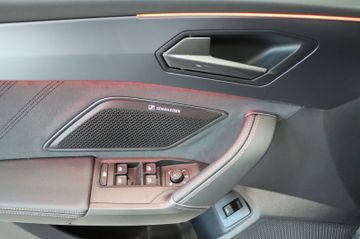 Cupra Leon Sportstourer 1.5 AHK Pano 19Zoll Sennheiser