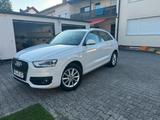 Audi Q3 2.0 TFSI 155kW S tronic quattro top gepflegt - Audi in München: Q1
