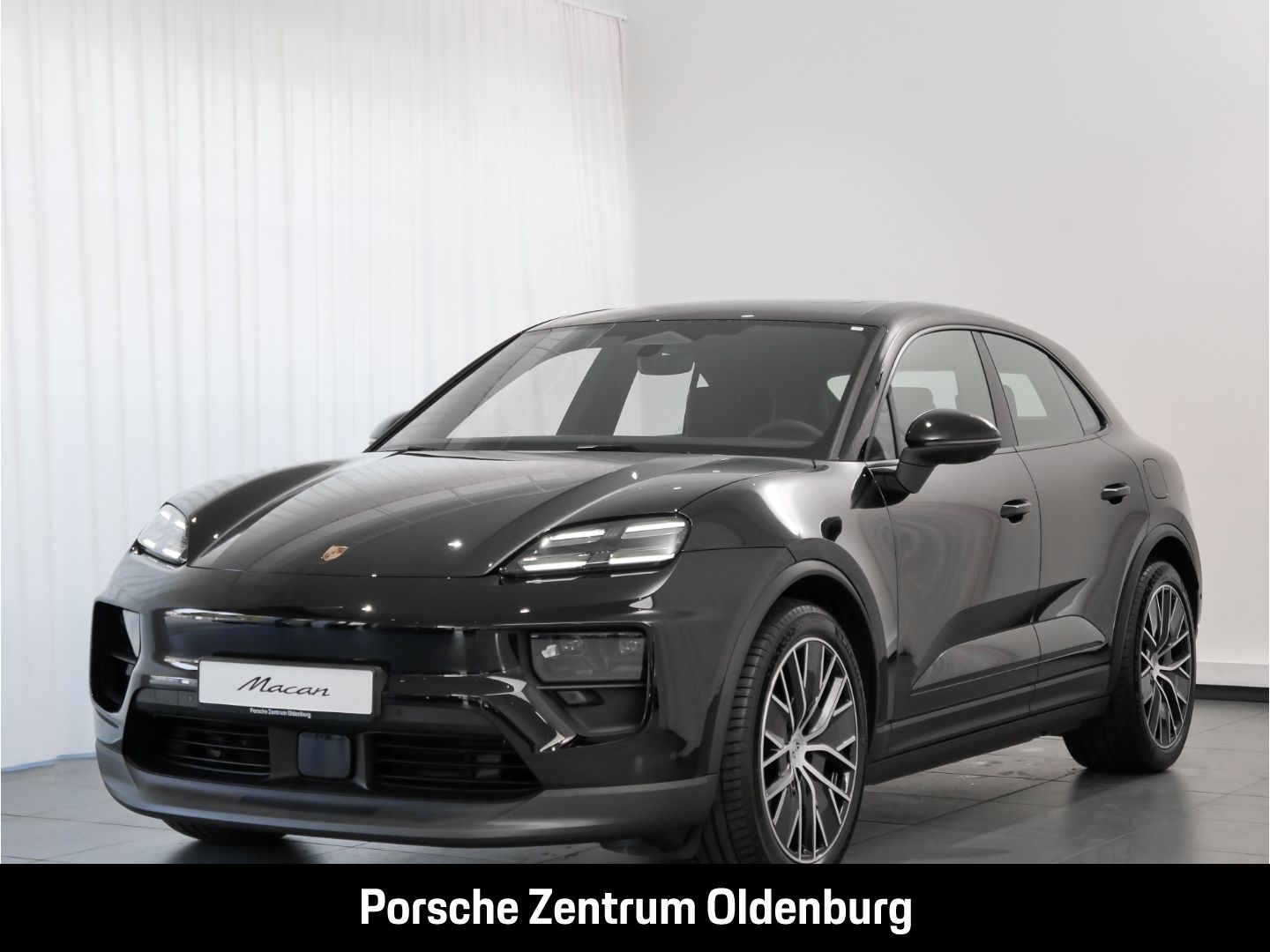 Porsche Macan Panorama Bose Luftfederung 21 Zoll AHK