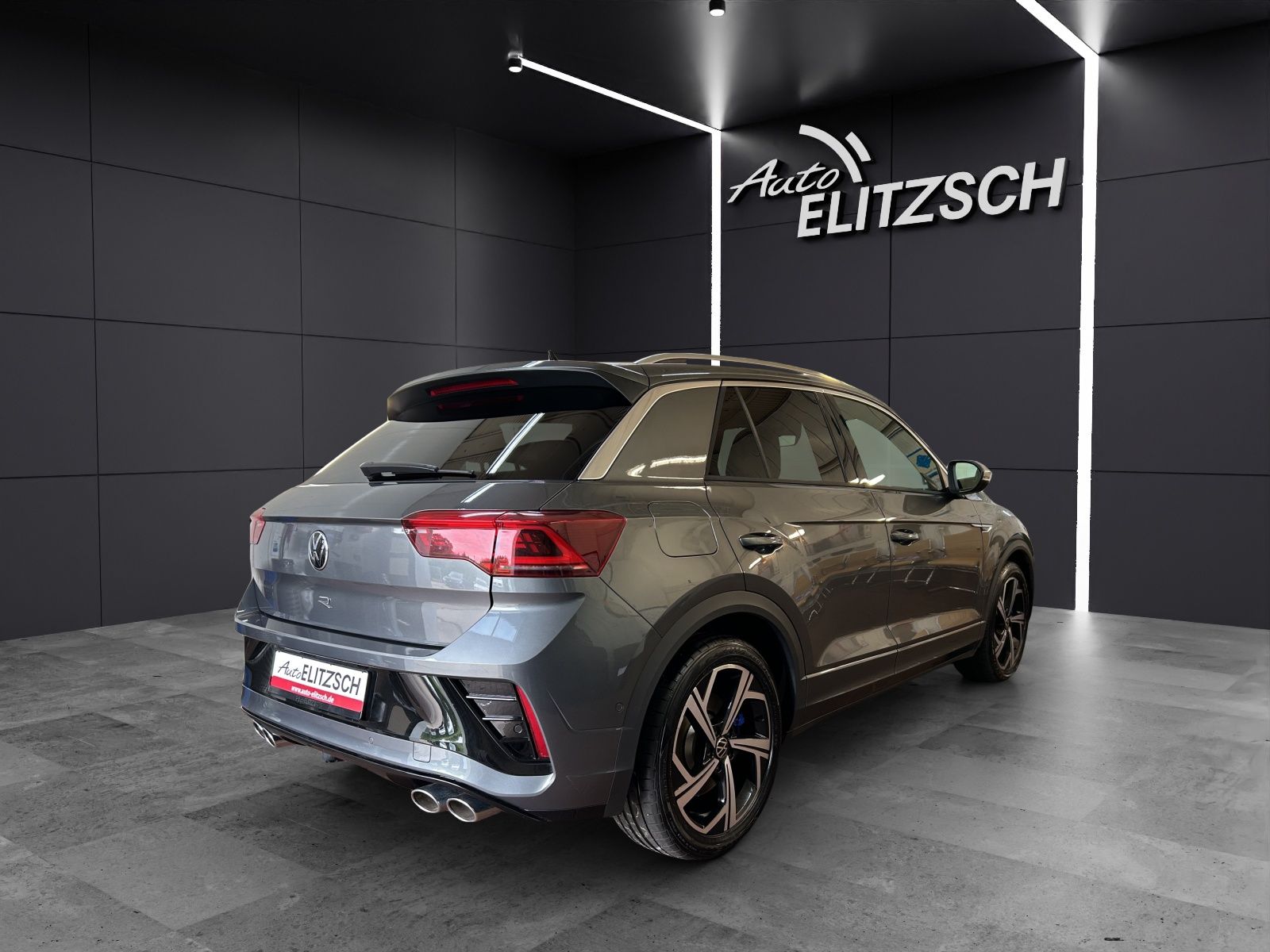 Fahrzeugabbildung Volkswagen T-Roc R 4M DSG  IQ.Light ACC AHK PANO SHZ RearVi