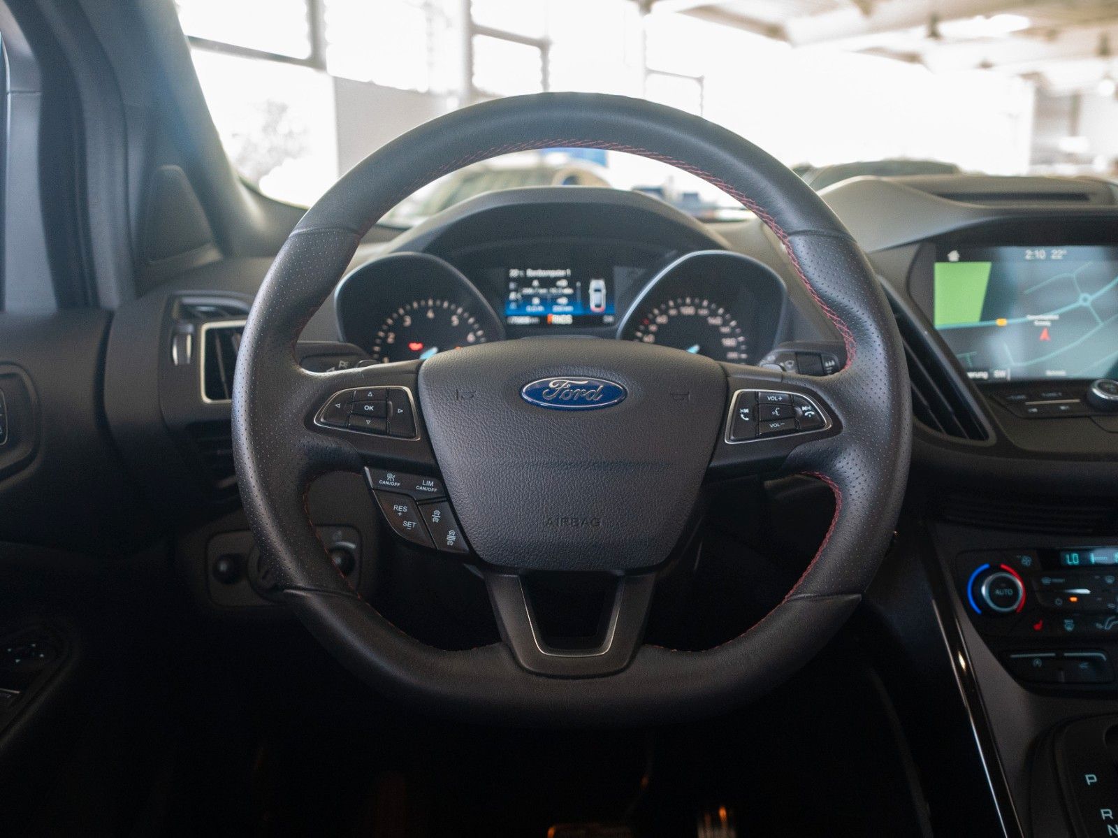 Fahrzeugabbildung Ford Kuga ST-Line AUTOM./ALLRAD/WINTER-P./NAVI