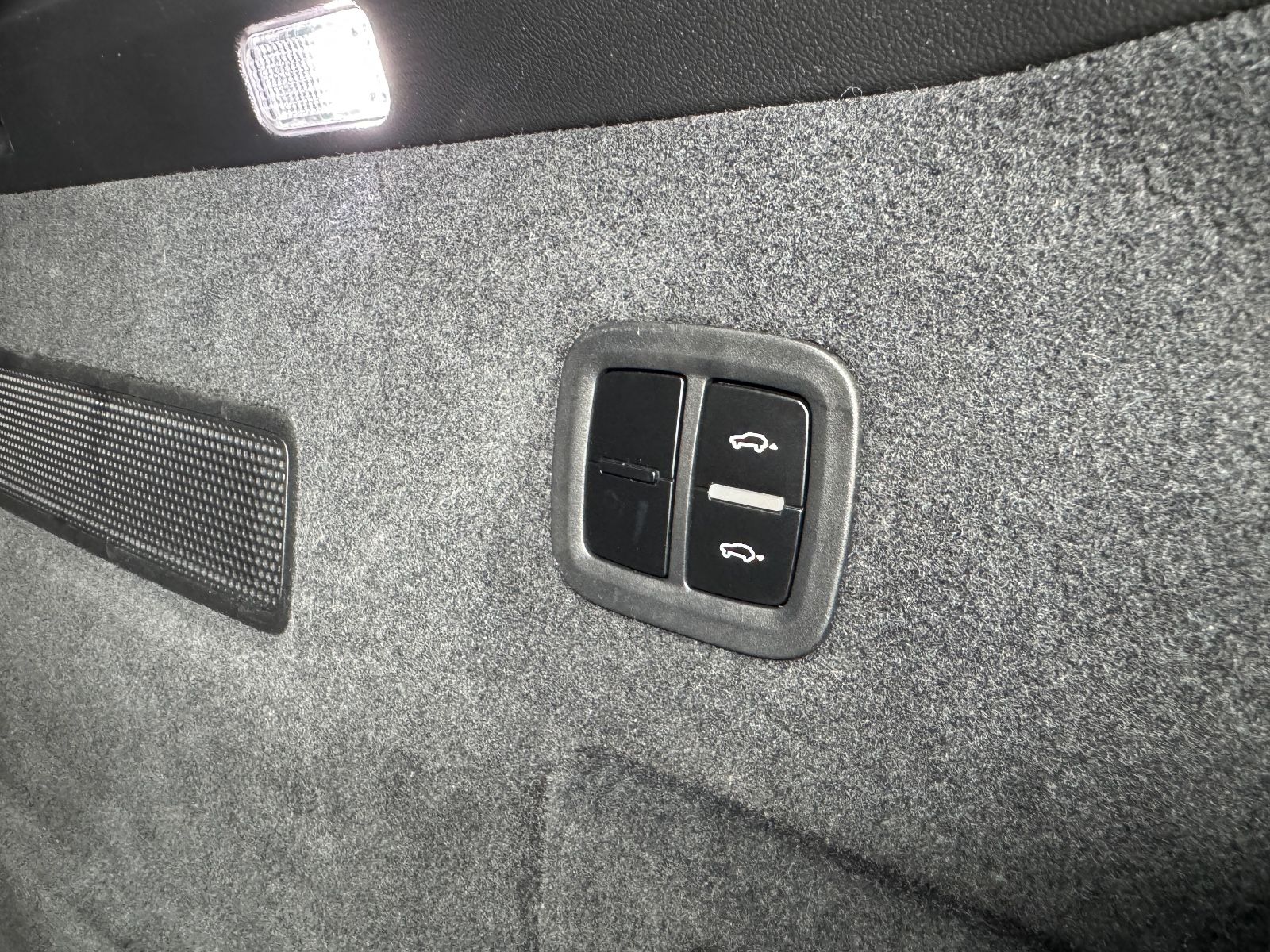 Fahrzeugabbildung Porsche Cayenne S|FACELIFT|PANO|18-WEGE|BOSE|MATRIX|