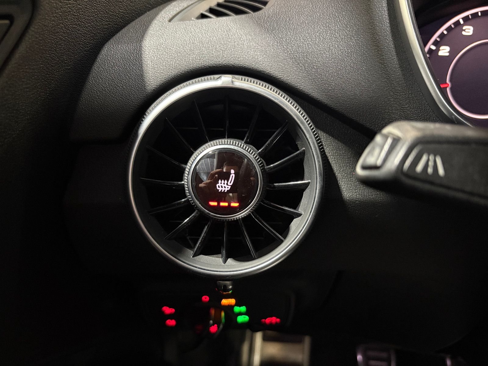 Fahrzeugabbildung Audi TT Coupe 2.0 TFSI/NAVI/PDC/SHZ/TEMPOMAT/8-FACH