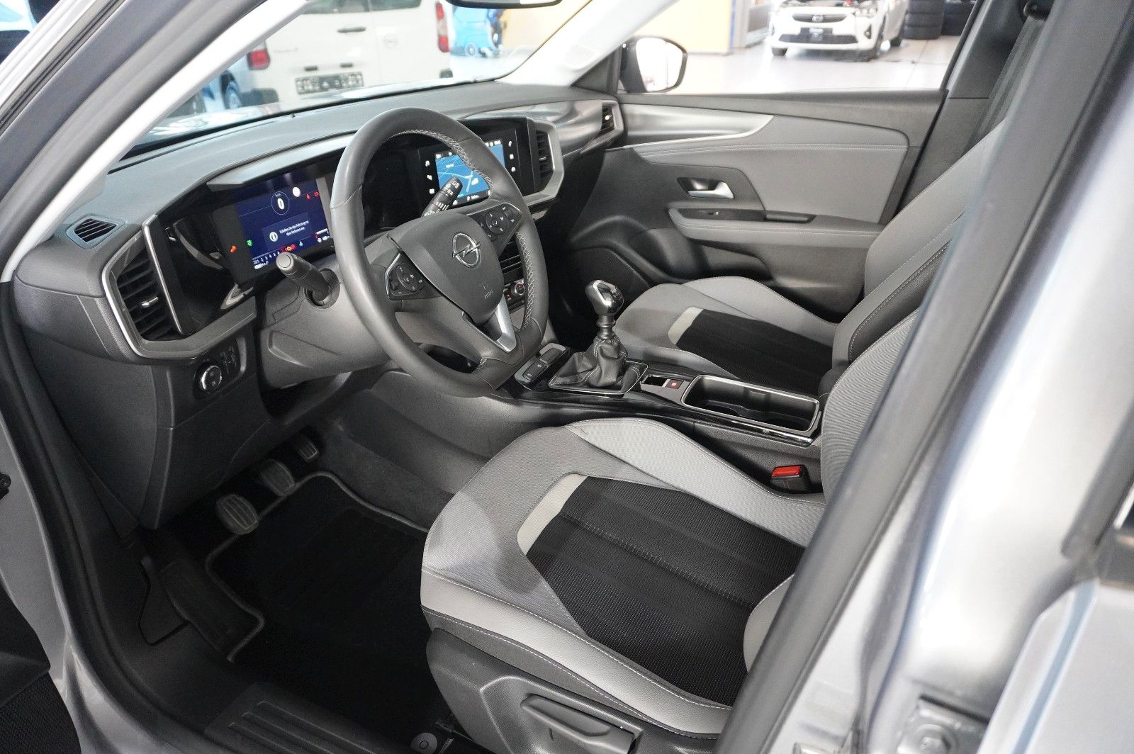 Fahrzeugabbildung Opel Mokka ELEGANCE 1.2T NAVI/LED/KAMERA/SPORT/SH/DAB