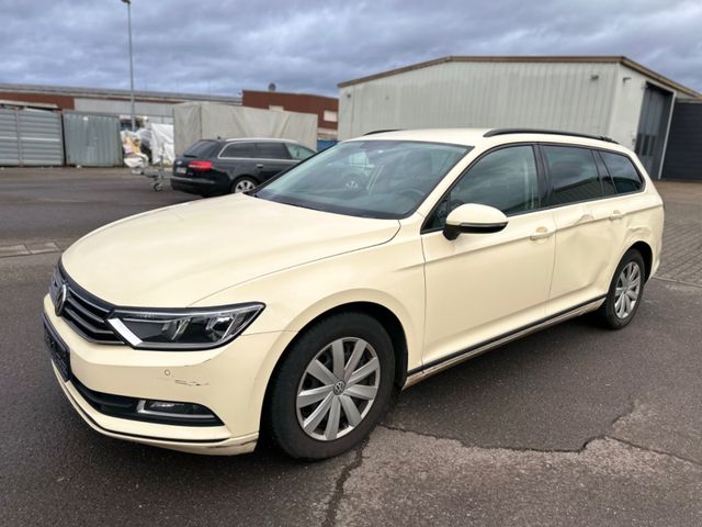 Volkswagen Passat Variant Trendline BMT*Tmpmt*Navi*SHZ*PDC*