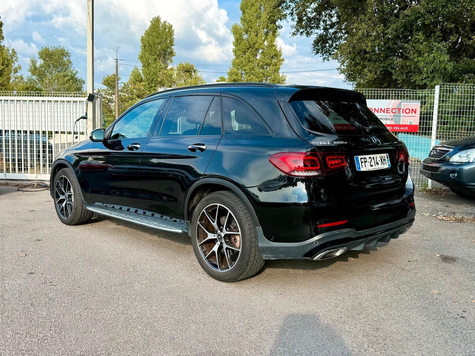 Mercedes-Benz GLC 300 e AMG Line 4Matic imagem 3