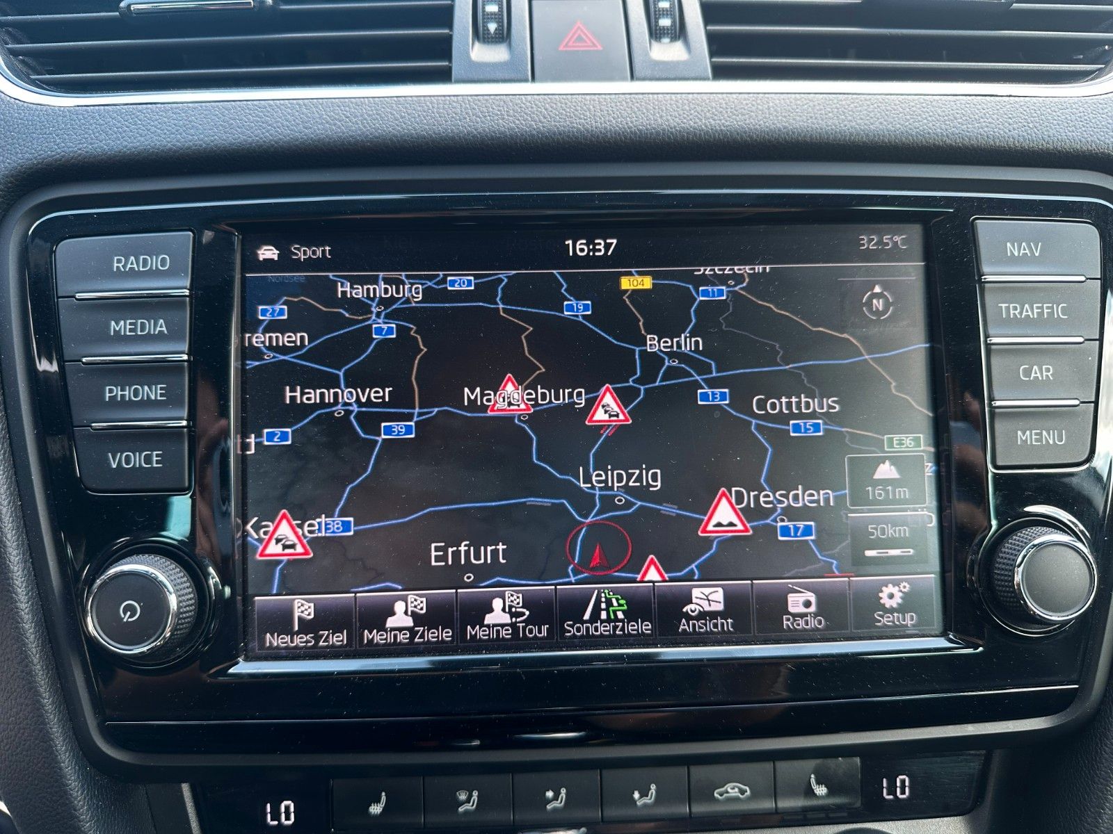 Fahrzeugabbildung SKODA Octavia Combi RS Autom. Leder