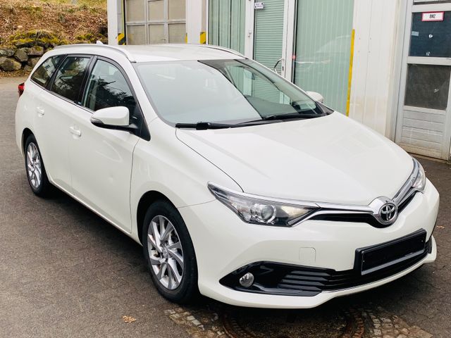 Toyota Auris Touring Sports Edition-S 2.Hand Scheckheft