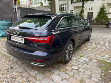 Audi A6 - 4