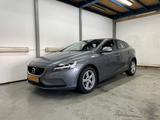 Volvo V40 T2 Kinetic NAVI LED - Volvo V40 aus 2017