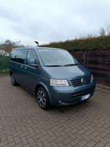 Volkswagen Schöner  T5 Multivan 2,5 TDI Familienbulli !!!!! - VW T5 Multivan in Herne
