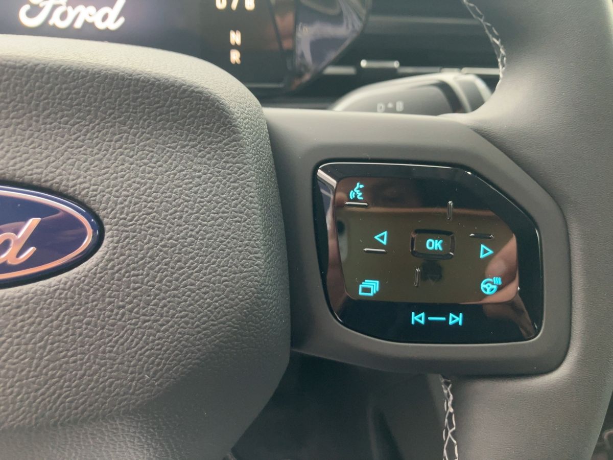 Ford Explorer - Bild 16