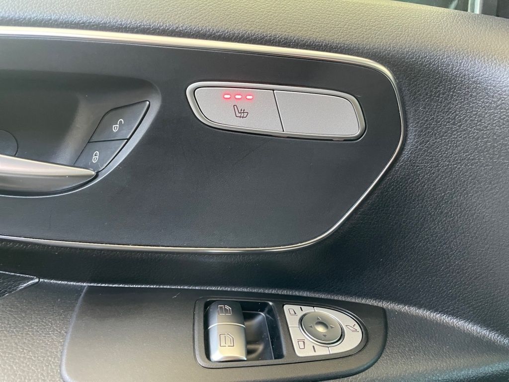 Fahrzeugabbildung Mercedes-Benz Vito 119 CDI 4x4 Mixto Lang LED, NAVI, SHZ