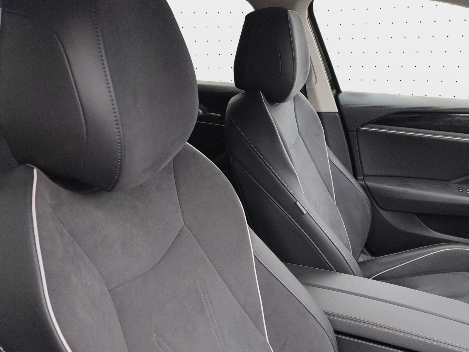 Volkswagen Passat Variant - Bild 13