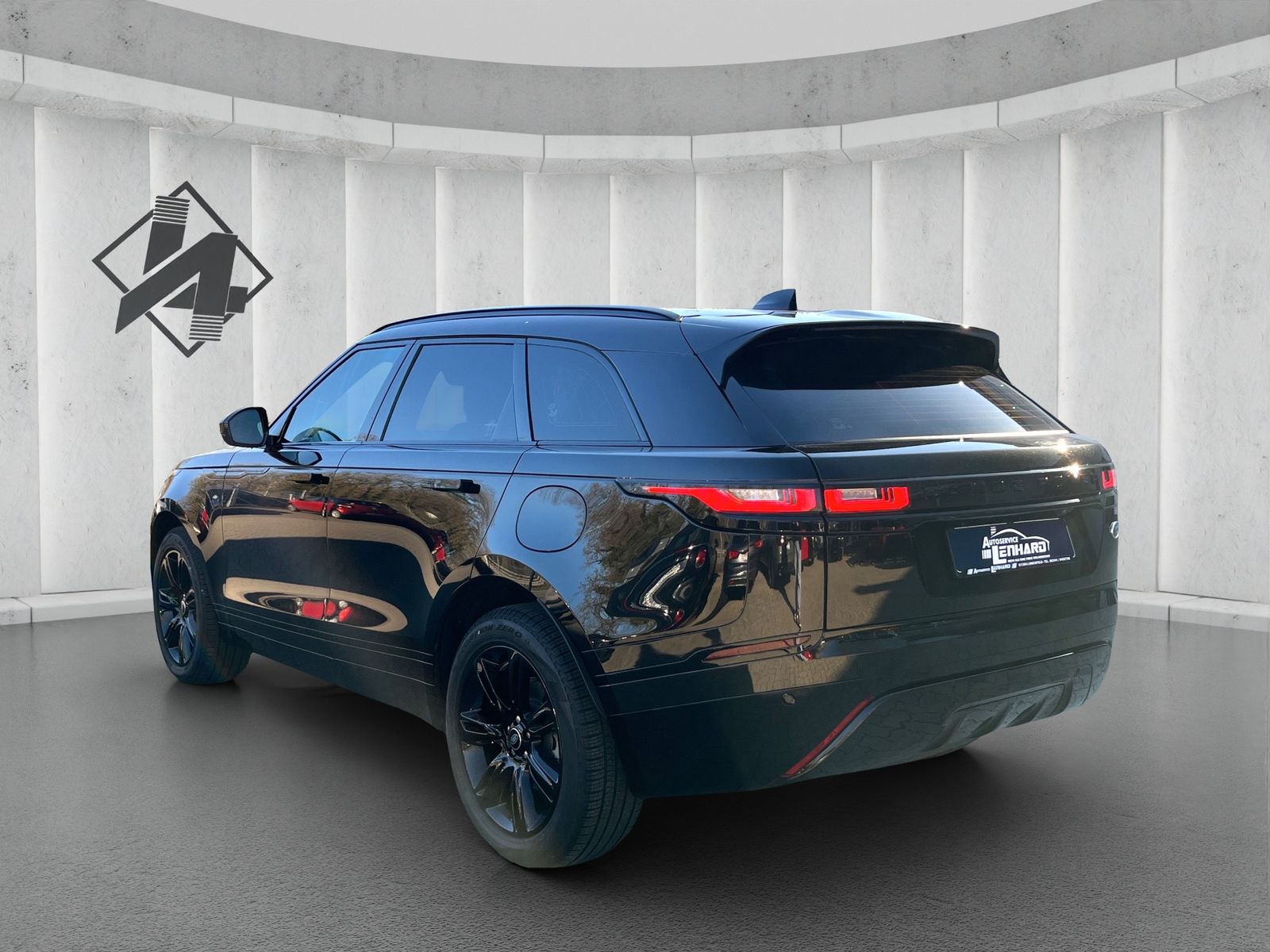 Fahrzeugabbildung Land Rover Range Rover Velar Velar P400e R-Dynamic*BlackEdi