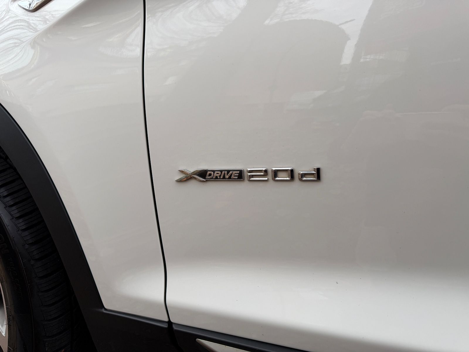 Fahrzeugabbildung BMW X4 xDrive 20 d xLine*BIXEN*TEILLEDER*PDC*NAVI*