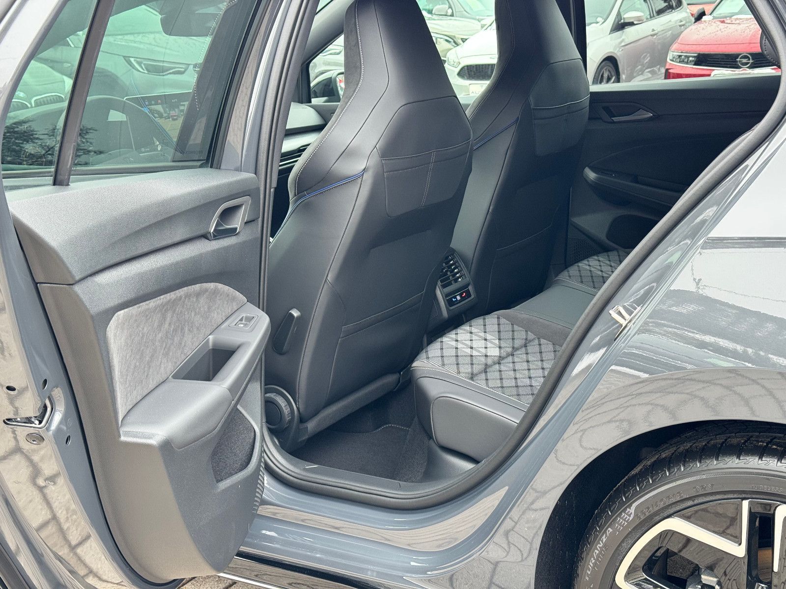 VW Golf, 2025, Benzin, 150 PS