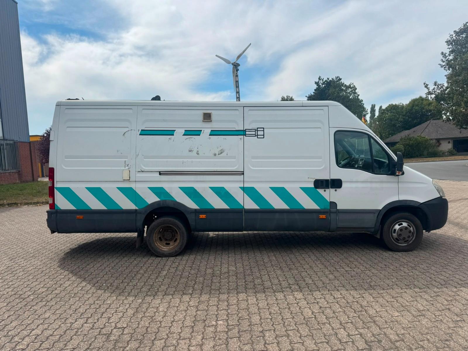 Iveco Daily 50C17 Kastenwagen 3 liter *AHK*
