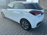 Hyundai i20 1.2 62kW Style  - Hyundai i20: 6.1