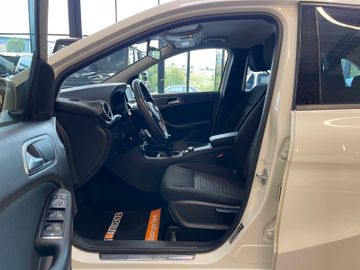 Mercedes-Benz B 180 *Kamera*Klima*Unfallfrei*