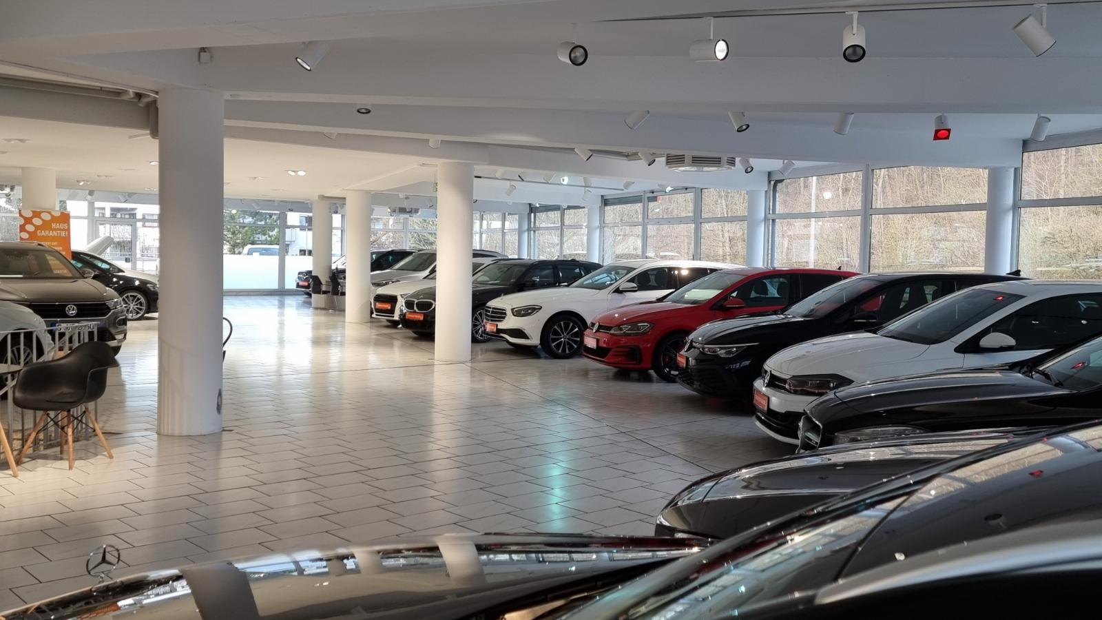 showroom-image-main