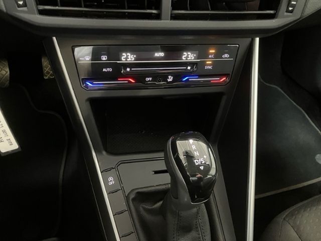 Fahrzeugabbildung Volkswagen Polo 1.0 TSI DSG Life LED CLIMATRONIC GJR