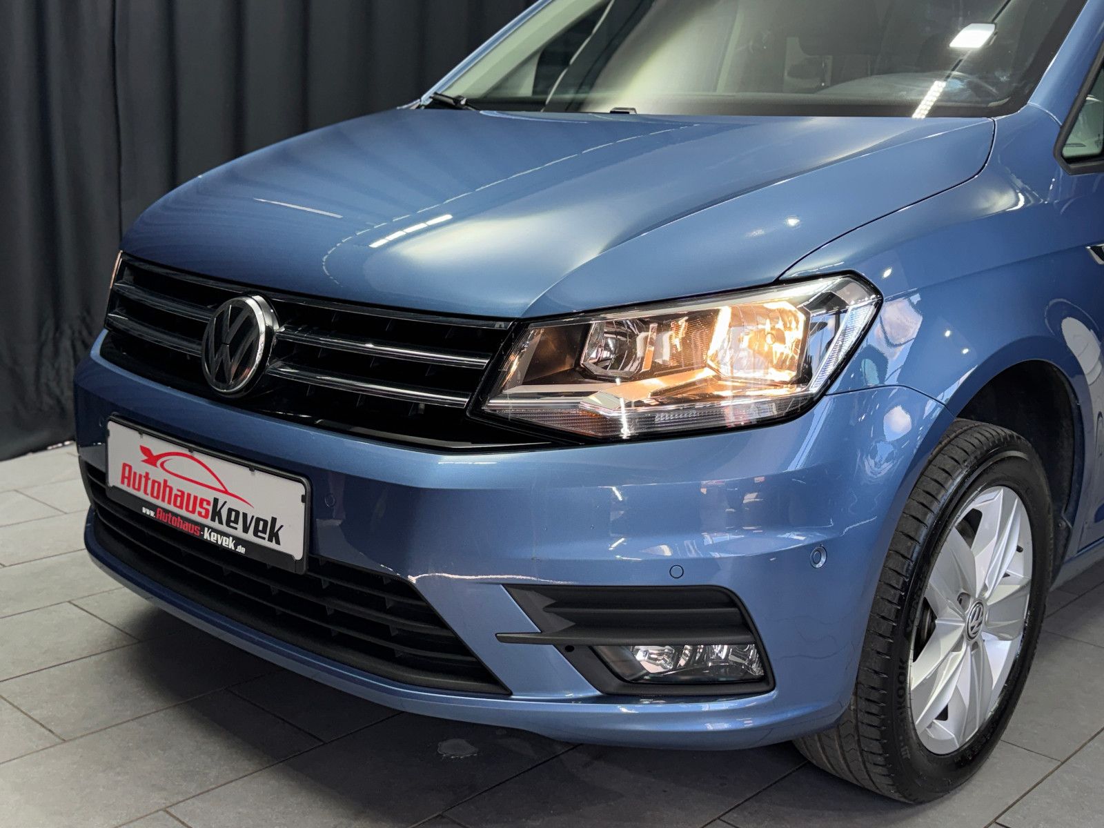 Fahrzeugabbildung Volkswagen Caddy PKW Comfortline BMT 1.4 TSI|NAVI|PDC|