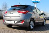 Hyundai i30 1.4 FIFA World Cup EDITION/SHEFT/KLIMA/PDC/ - Hyundai i30: Fifa World Cup Edition