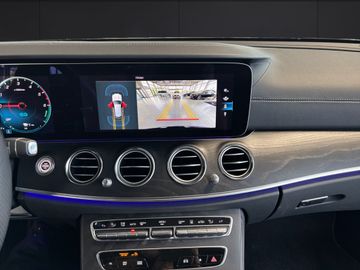 Mercedes E 300 - 11