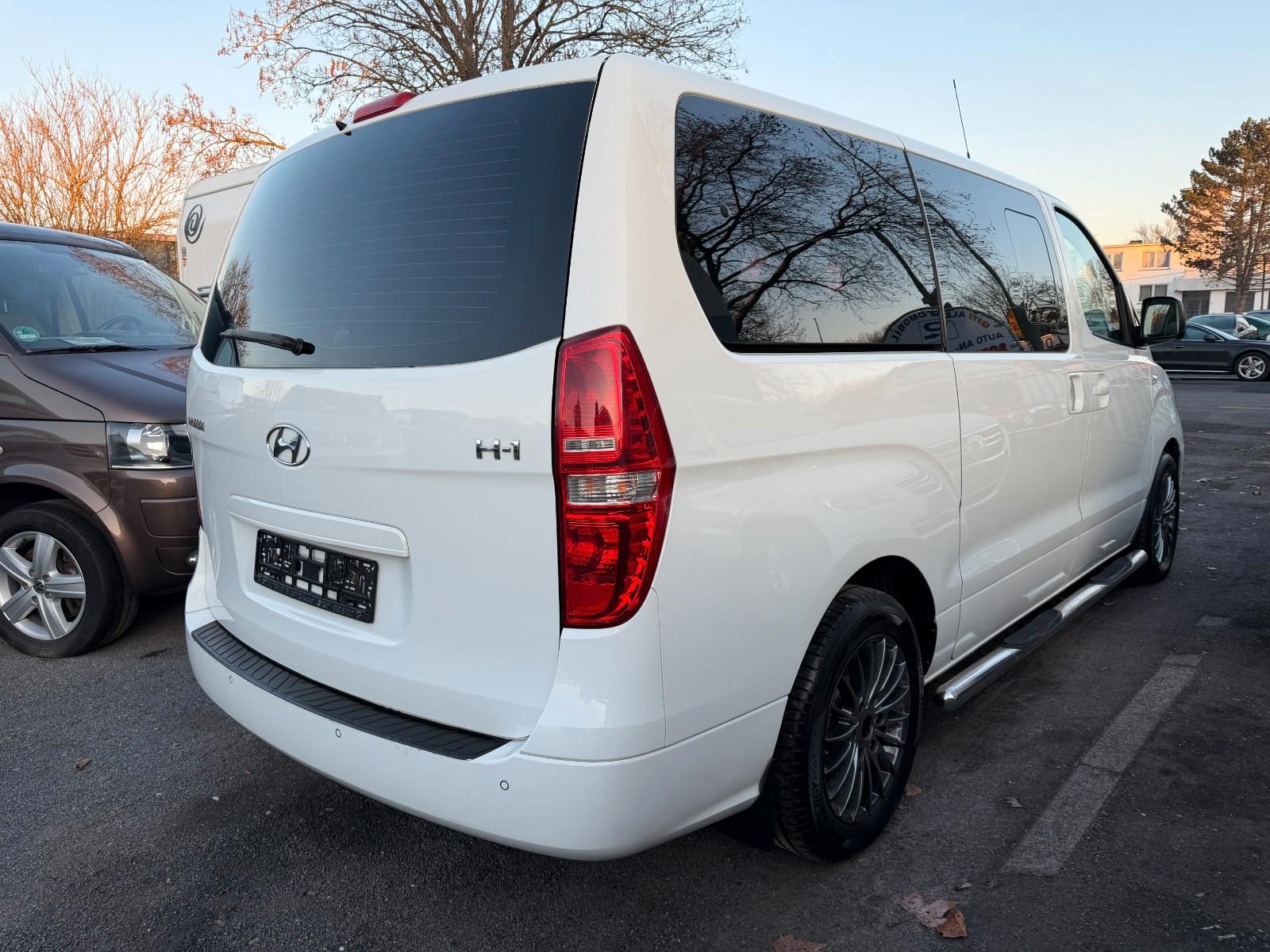 Hyundai H-1 Travel Premium