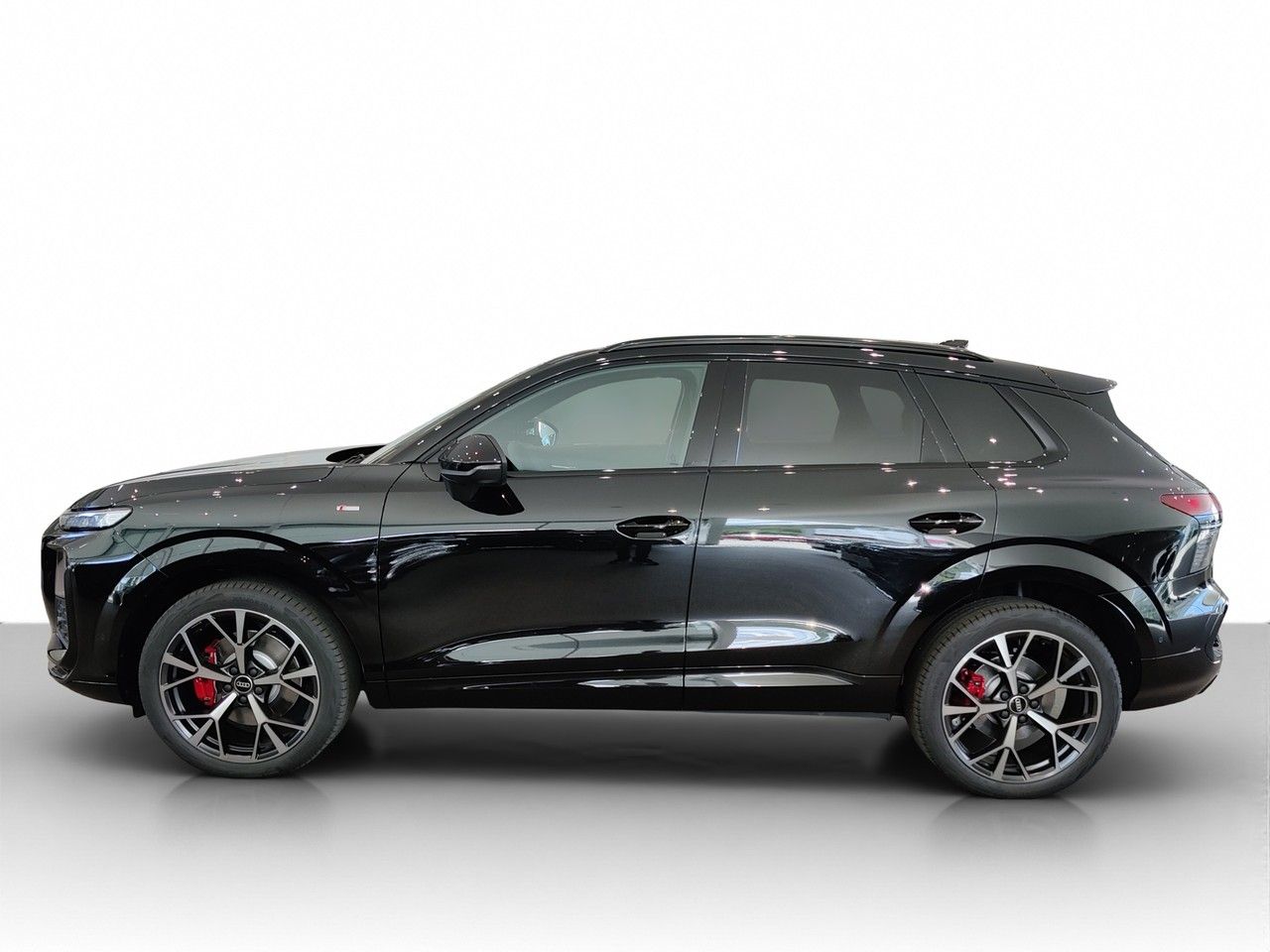 Audi Q3 SUV TFSI quattro S line 195 kw S tronic AHK,  imagem 2