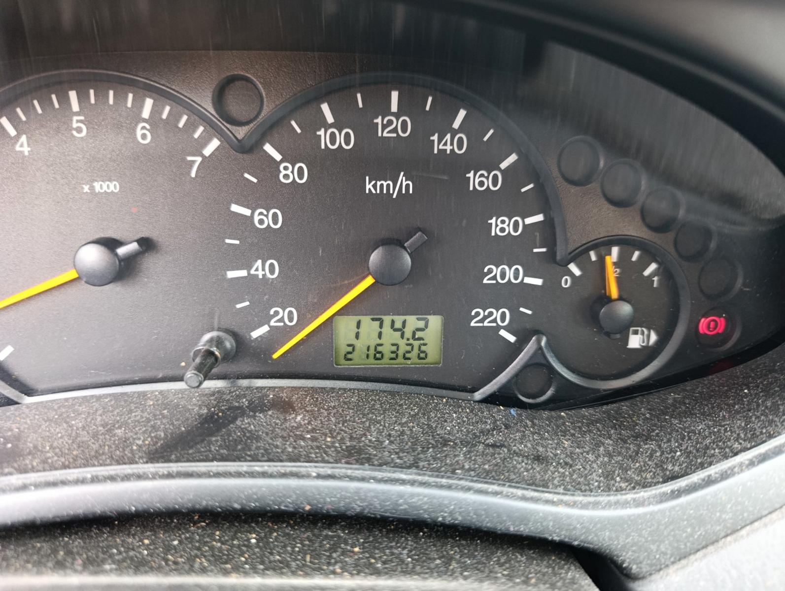 Ford Focus 2004 — photo 13