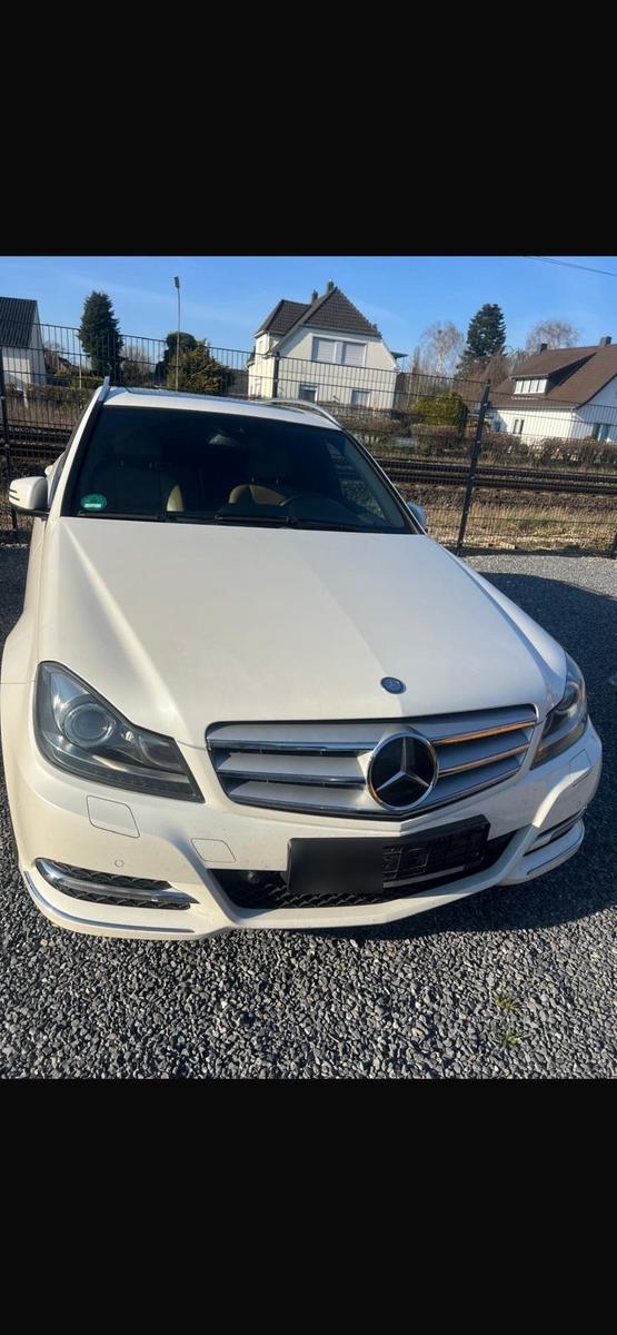 Mercedes-Benz C350 2012 — photo 5