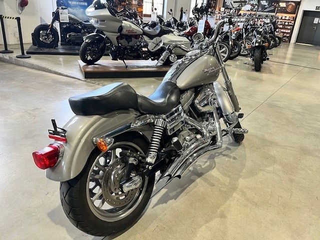 Fahrzeugabbildung Harley-Davidson Dyna Super Glide