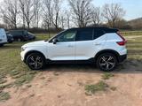 Volvo XC40 D4 AWD R Design Geartronic R Design - Volvo XC40 Gebrauchtwagen in Frankfurt