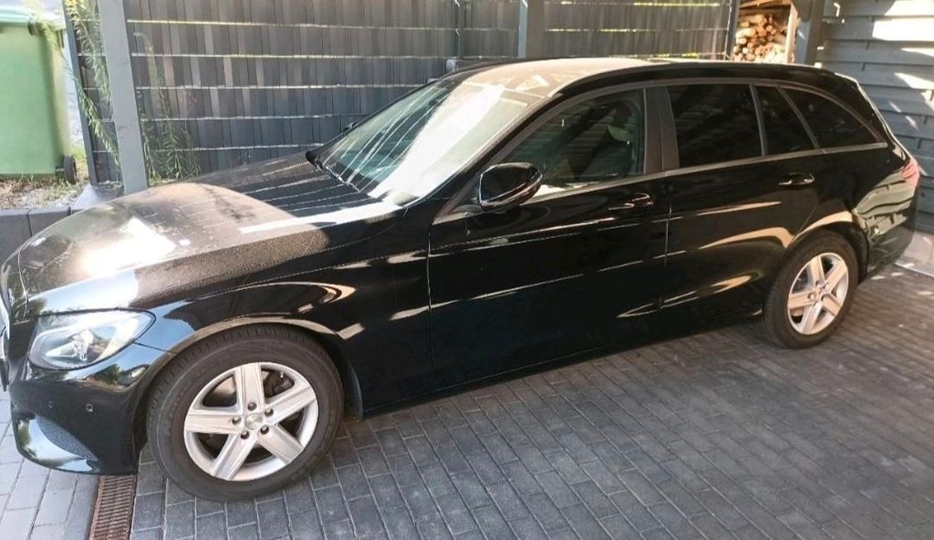 Image of Mercedes-Benz C 200