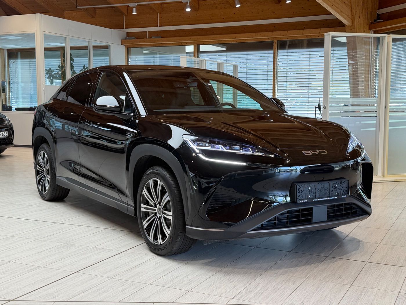 BYD SEALION 7