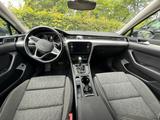 Volkswagen Passat Variant - Bestpreis - VW Passat Gebrauchtwagen in Hamburg