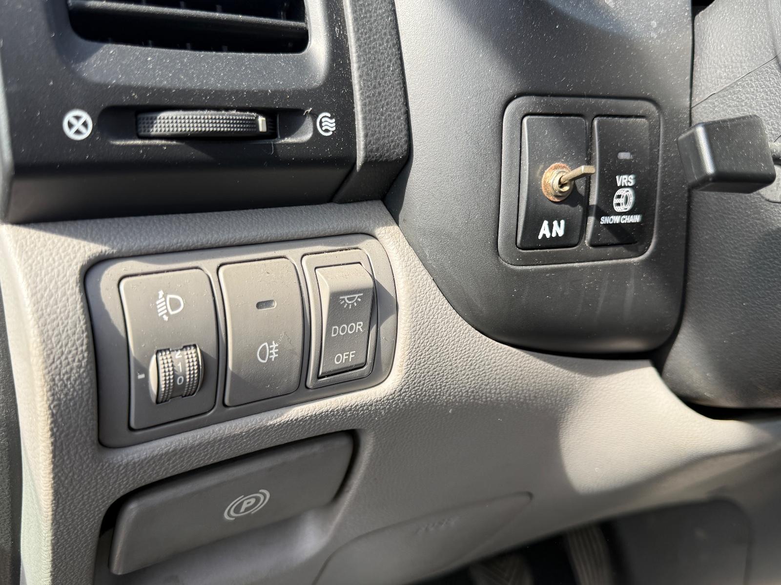 Kia Carnival 2009 — photo 12
