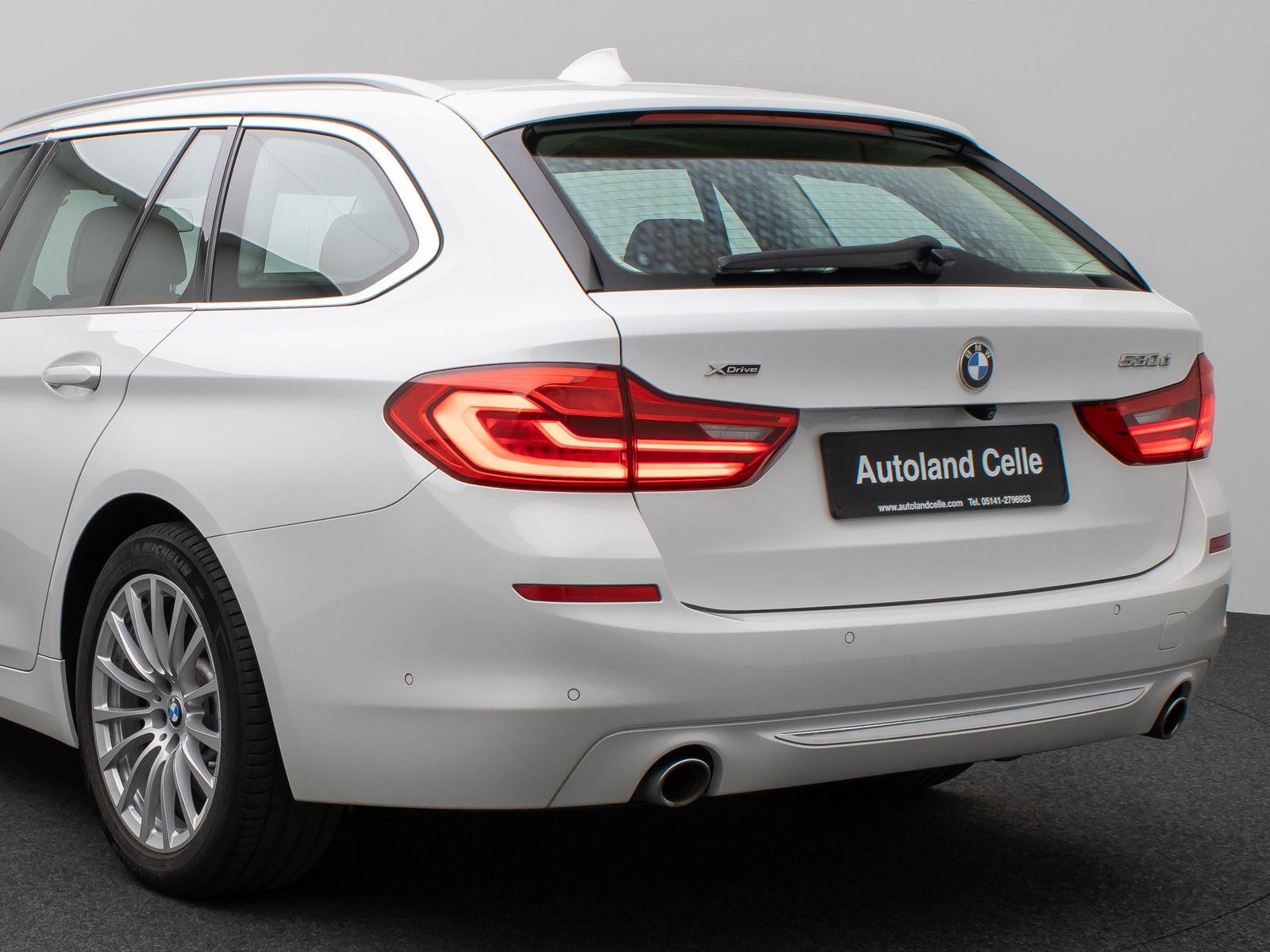 Fahrzeugabbildung BMW 530d xD Luxury Line Panorama Kamera HUD DAB HiFi