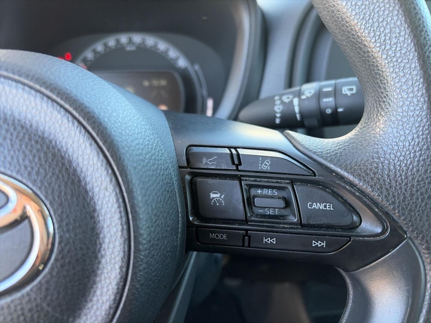 Toyota Aygo X Basis Apple CarPlay Android Auto Musikstr