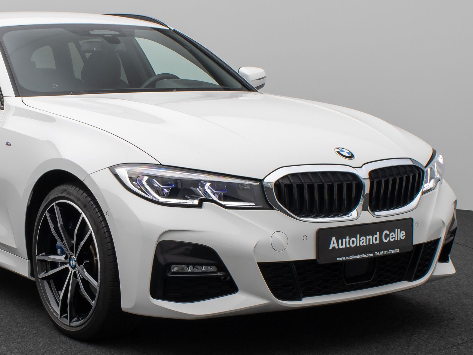 Fahrzeugabbildung BMW 330e M Sport Kamera Laser HUD DAB HiFi Komfort