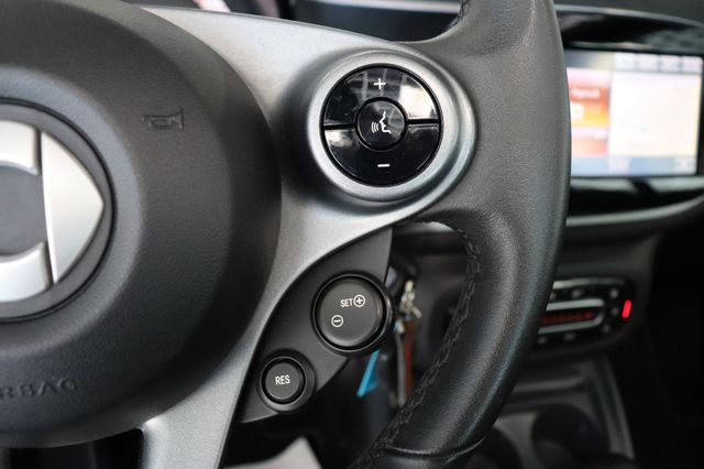 Fahrzeugabbildung Smart ForTwo Cabrio |BRABUS|EDITION|NAVI|SHZ|SPORT|