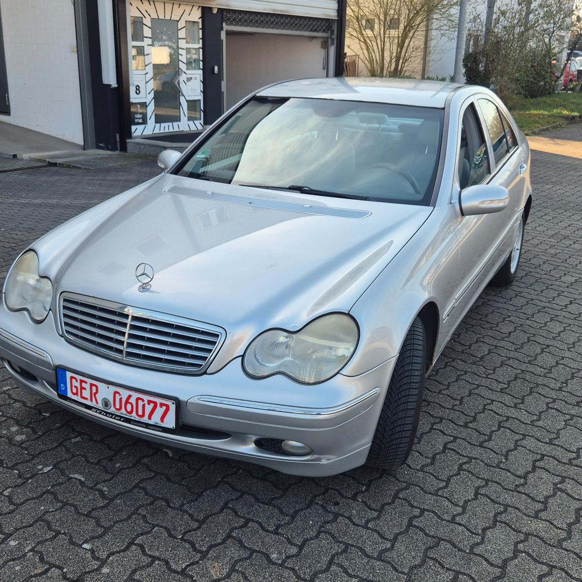 Mercedes-Benz C 200 KOMPRESSOR ELEGANCE MIT KLIMAANLAGE