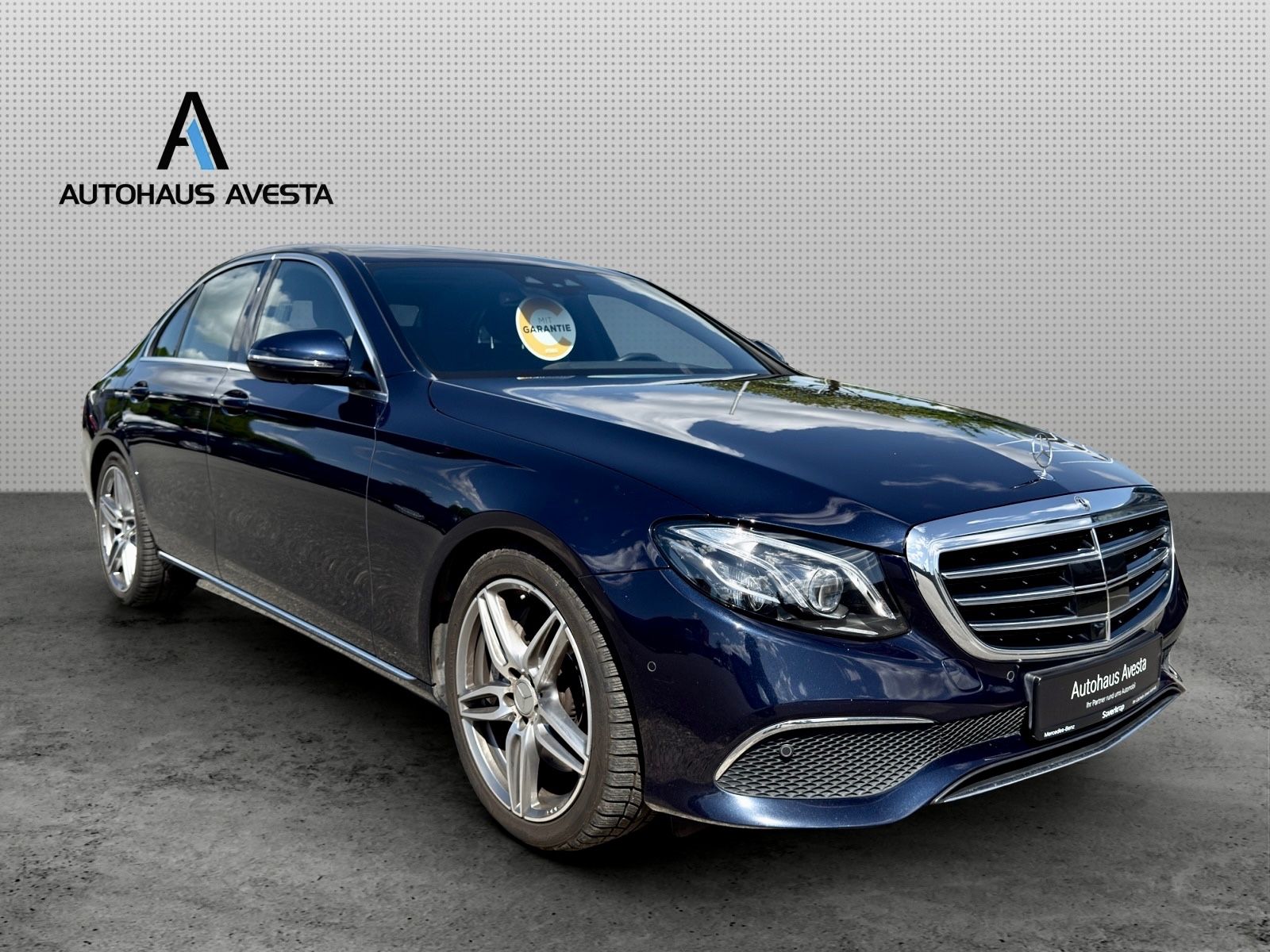 Mercedes-Benz E 400 4M V6 /LED/DISTRONIC/360°/LEDER/AIRMATIC/
