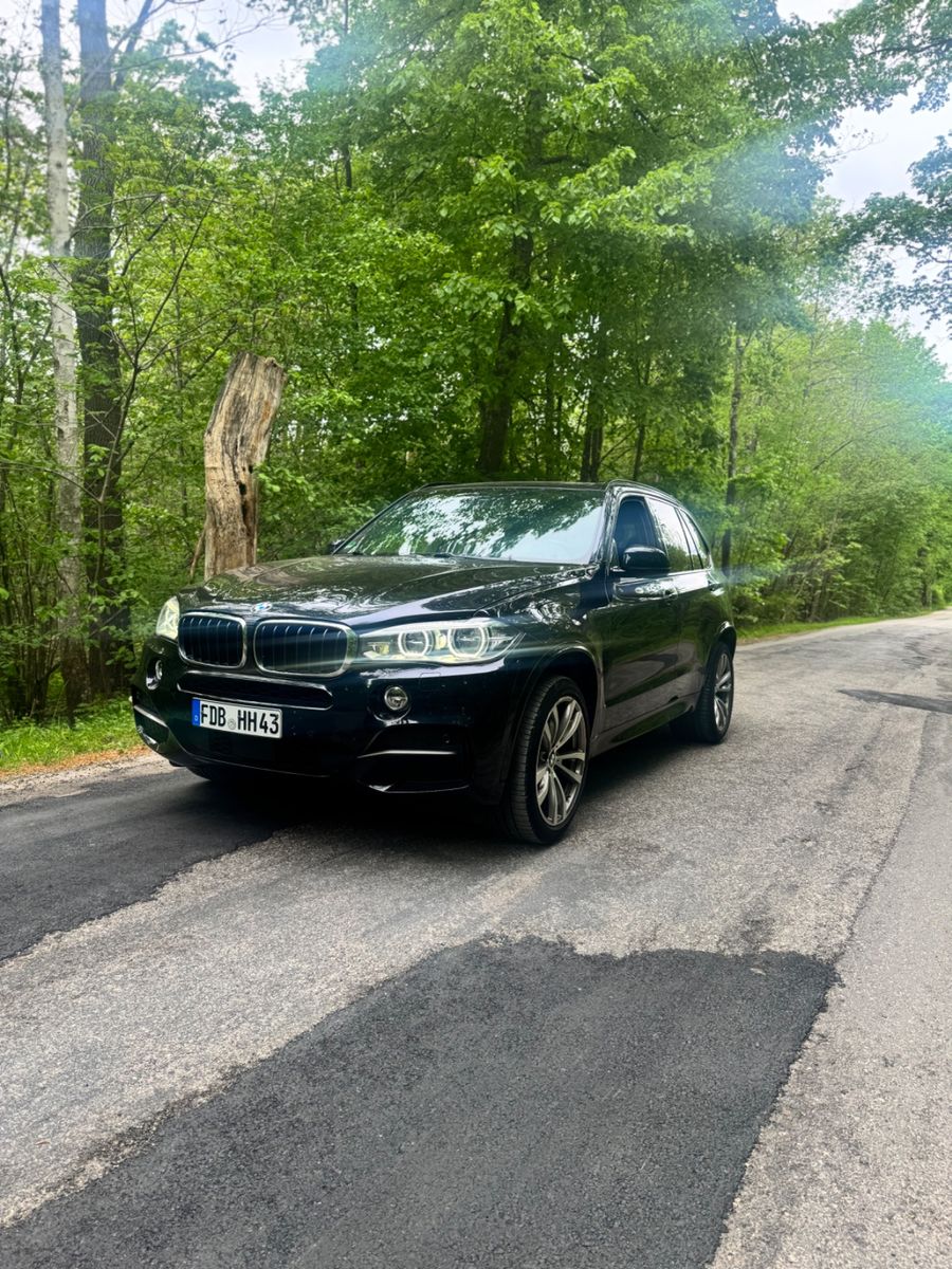 BMW X5- M Sportpaket- Carbonschwarz 