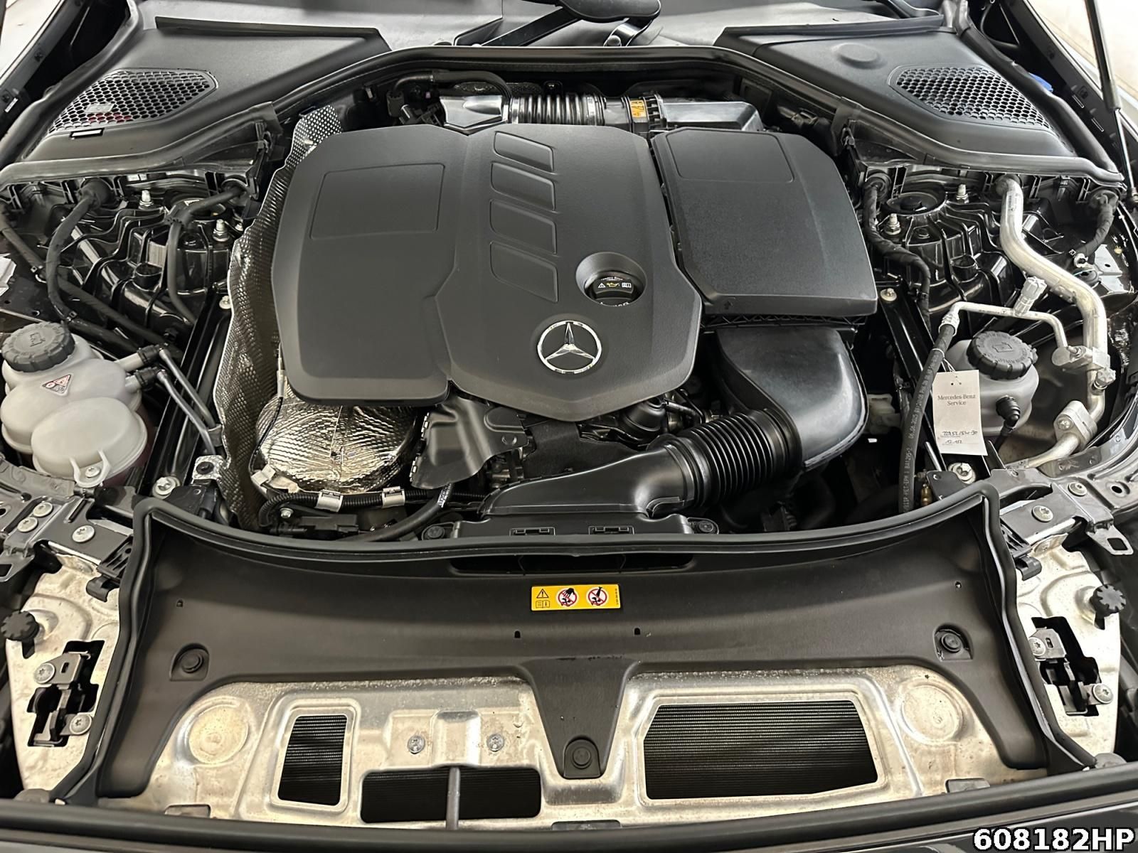 Mercedes-Benz E 220 d Avantgarde AHK Distronic Ambiente + foto 7